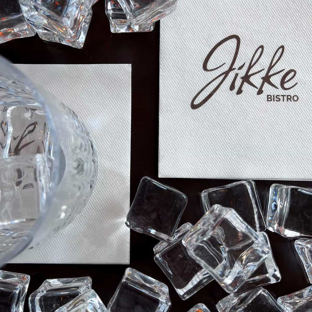 Zijn bedrukte servetten goed? Voor- en nadelen